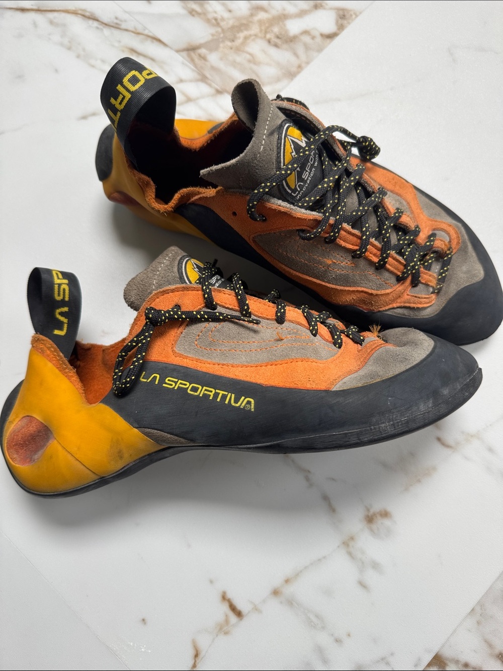 La Sportiva Finale Orange Rock Climbing Shoes Lace up Sz W9.5/M8.5 Travel Hike